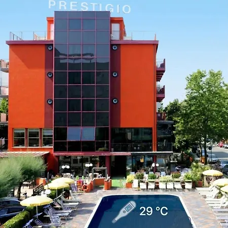Prestigio 3*